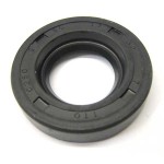 Front hub oil seal: Nitrile 17-32-7